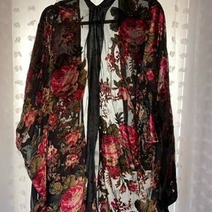 FLORAL KIMONO